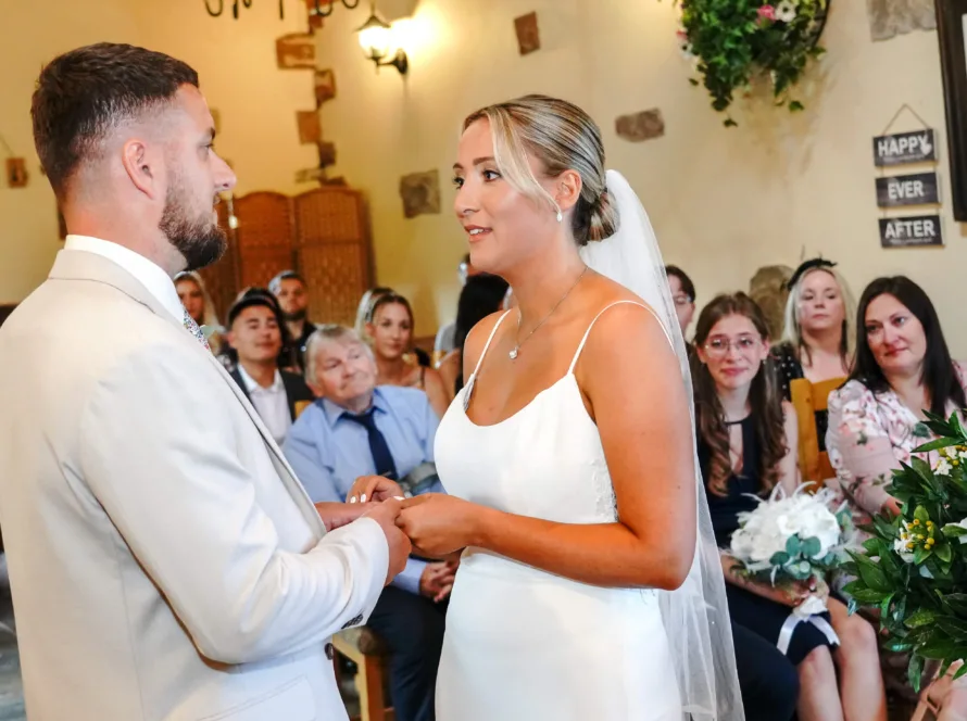 the-mill-forge-wedding-ceremony_religious-wedding-ceremony-3