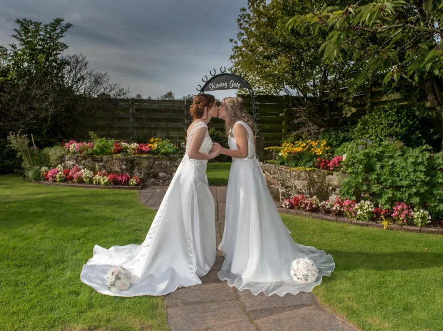 Renewing wedding vows